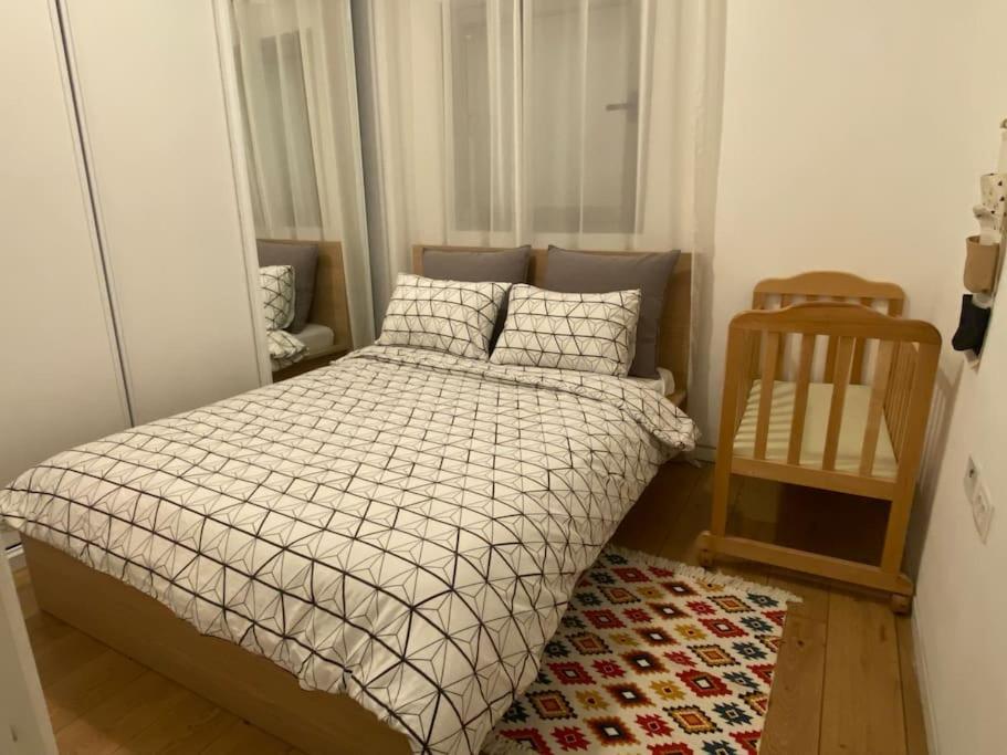 Laura Compound- Authentic 1 Bedroom Charming & Specious Tel Aviv Luaran gambar