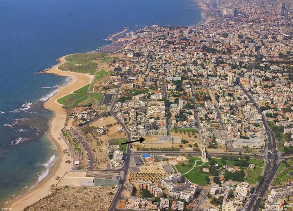 Laura Compound- Authentic 1 Bedroom Charming & Specious Tel Aviv Luaran gambar